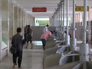 Sahkah Wudhunya Orang yang Mudah Kencing atau Kentut?