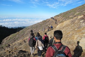 Mendaki Gunung Ijen, Harus Coba Sekali Seumur Hidup