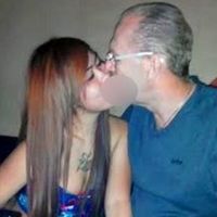 Ini Foto Foto Nakal Pacar Bule Yunita Bercumbu Dengan Wanita Seksi Di Klub