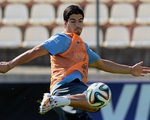 Suarez: Italia Kuat di Tengah, tapi Punya Beberapa Kelemahan