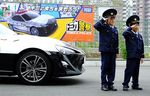 Mobil Polisi dari Mobil Mainan