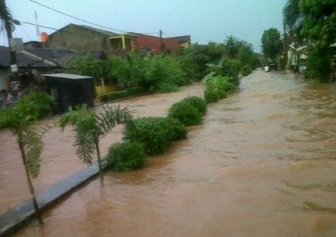 Hujan Deras, Banjir Genangi Sejumlah Wilayah di Ciledug