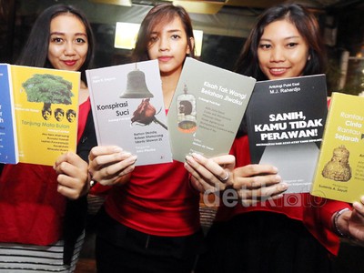 Peluncuran Enam Buku Puisi Esai