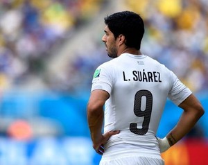 Suarez Membuka Sendiri Jalannya untuk Meninggalkan Inggris