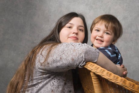 Ibu Obesitas Pasti Lahirkan Bayi Gemuk, Benarkah?