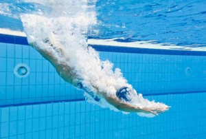 Mau Berenang? Perut Jangan Kosong, Agar Optimal Isi dengan Asupan Ini