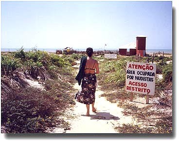 Ssst, 8 Pantai Nudis di Brasil (1)