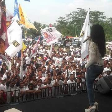 Iis Dahlia Hingga Jhonny Iskandar Meriahkan Kampanye Prabowo