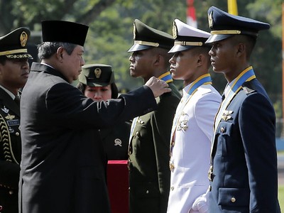 SBY Lantik Perwira TNI di Yogya