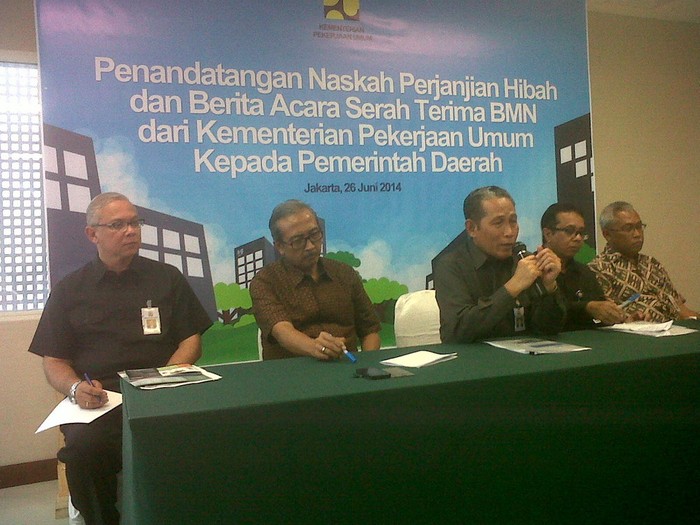 PU Serahkan Aset RP 605 Miliar ke 15 Pemda