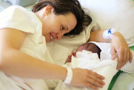 Tiap Tahun Lahir 4,6 Juta Bayi, BKKBN Kembali Galakkan KB