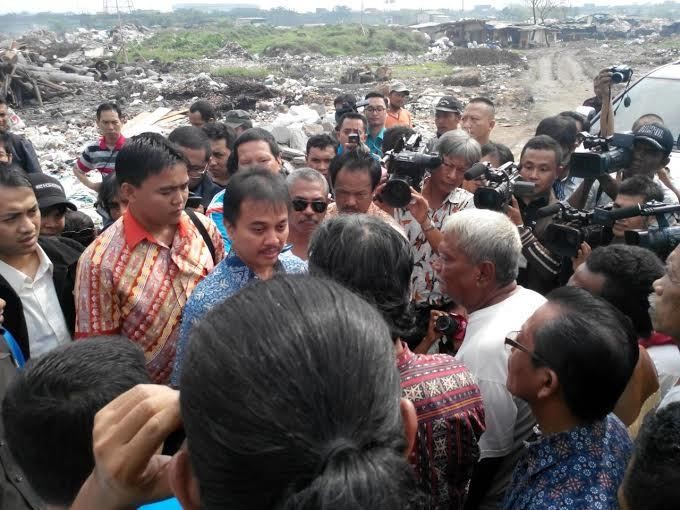 Di Taman BMW, Roy Suryo Sebut Setifikat Pemprov DKI Bermasalah