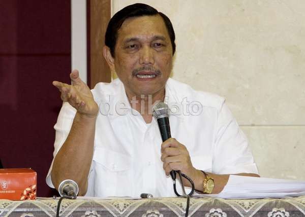 Luhut Panjaitan: Petinggi Golkar Jangan Asal Memecat!