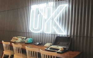 Kini Urban Kitchen Pacific Place Tampil Memikat dengan Gaya Industrial