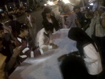 Kumpulkan Tanda Tangan Dukung Prabowo, Mahasiswa Susuri Jalan Malioboro