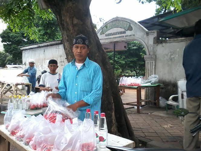 Pedagang Bunga Pemakaman Dapat Tambahan Rezeki Jelang Puasa