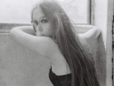 (Update) Sisi Lain Sulli di Teaser Foto Comeback f(x)