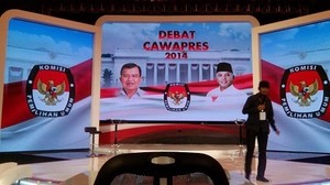 Saat Ketua KPU Salah Sebut Nama Capres dalam Sambutan Sebelum Debat