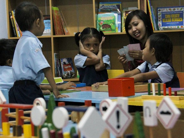 Yuk Belajar di Rumah Pintar
