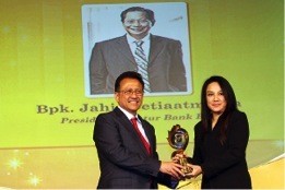 Presiden Direktur BCA Menjadi Top Admired CEO 2014