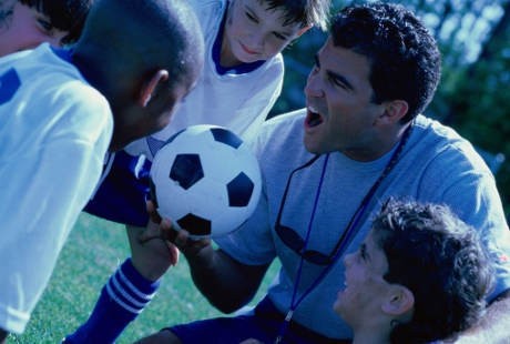 Hindari Cedera Pada Anak, Pelatih Juga Perlu Training