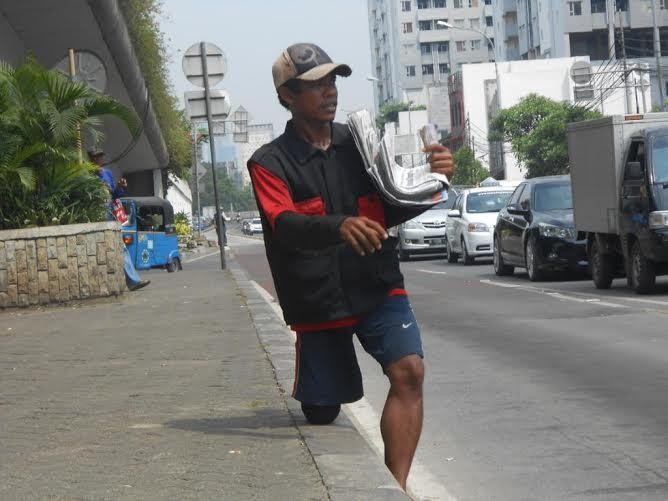 Bang Edi Loper Difabel, Wong Cilik yang Anggap Debat Capres Tak Penting