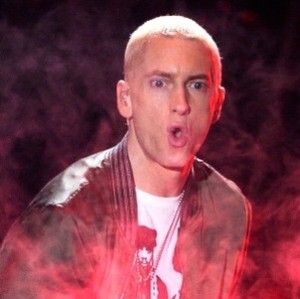 Eminem Dilarang Manggung di Inggris
