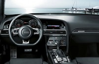 Tenaga yang dihasilkan mesin tersebut bakal dikirim langsung melalui gearbox tiptronic 8-percepatan, yang bisa dikendalikan oleh paddles Shift dengan sistem AWD yang legendaris Quattro milik Audi. Istimewa/dok Audi.     