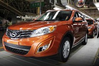 Mesin 1.8 liter turbo menghasilkan 174 hp dan torsi 175 Nm dan tersedia dalam pilihan transmisi otomatis atau manual 5 percepatan dengan sistem penggerak semua roda atau penggerak depan. Istimewa/dok China Auto Web.