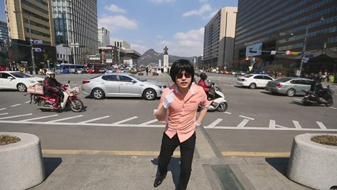 Syuting Klip Dangdut di Gangnam, Ricky Ujung Jadi Pusat Perhatian