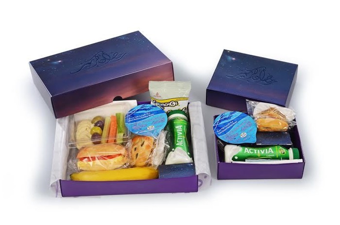 Emirates Sajikan Menu Buka Puasa di Pesawat Selama Ramadan