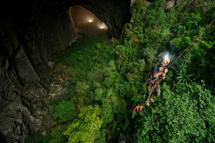 Terungkap! Beginilah Isi Gua Terbesar di Dunia