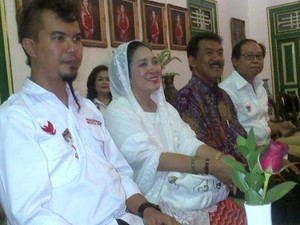 Titiek Soeharto Dampingi Prabowo Sowan Sultan HB X