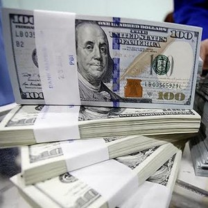 Pakai Dolar AS di Pelabuhan, Harga Barang Impor Bisa Makin Mahal