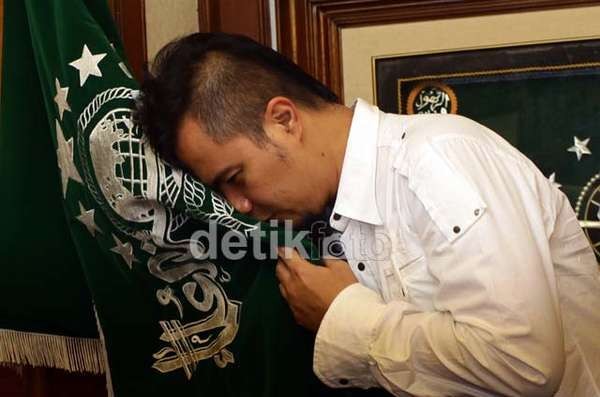 Tunjukkan Kedekatan, Ahmad Dhani Panggil Prabowo Gusti Prabu