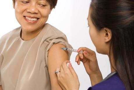 Pemberian Vaksin pada Anak Tidak 100 Persen Bebas Risiko?