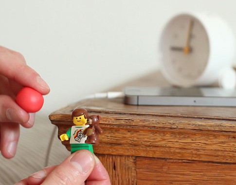 Wow, Mainan Lego Multifungsi Jadi Gagang Kabel