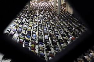 Puasa Tapi Tidak Tarawih, Apa Hukumnya?