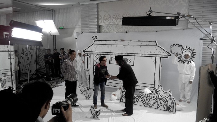 Di Sela Kampanye, Jokowi Sempatkan Syuting Video Bersama Kabayan