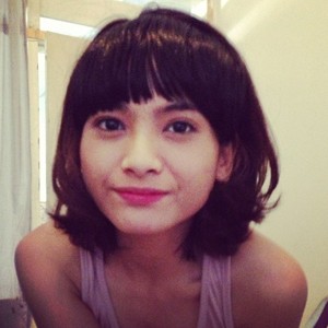 Acha Septriasa Lebih Cantik Berponi atau Tidak?
