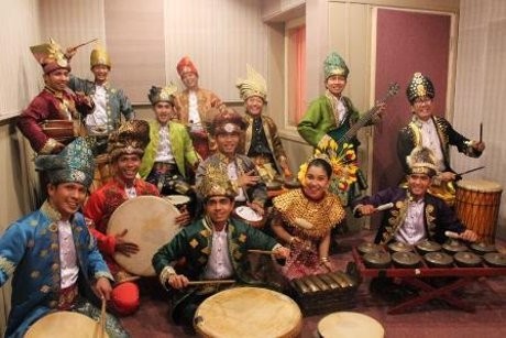 Grup Tari Denny Malik Tampil Memukau di Tanah Siberia