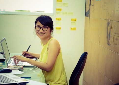 Mayumi Haryoto, Agensi Ilustrator dan Karya Vintage