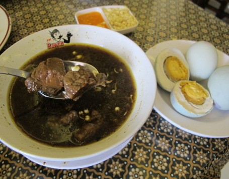  Rawon  Nguling  Uenake Rek Rawon  Daging dan Tahu Tek Suroboyo