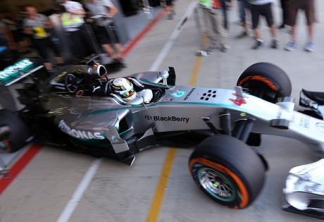Giliran Hamilton di Depan Rosberg