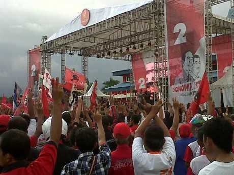 Ganjar Pranowo Minta Warga Banyumas Amankan TPS