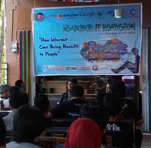 Dulu Kalau Malam Jaga Air, Sekarang Jaga Sinyal