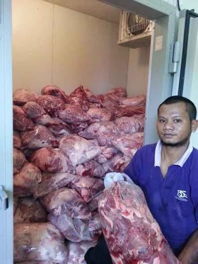 Penampakan 4 Ton Daging Celeng yang Diselundupkan Hari Ini