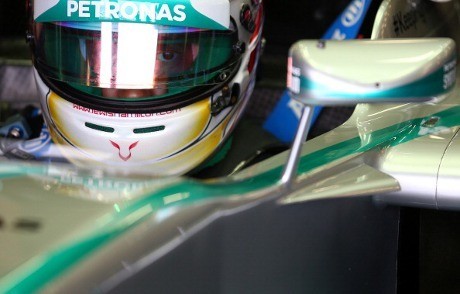Cuma Start Keenam, Hamilton: Itu karena Salahku Sendiri