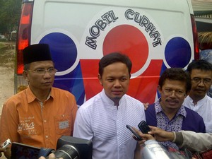 Wali Kota Bogor Bima Arya dan IPB Luncurkan Mobil Anti Galau