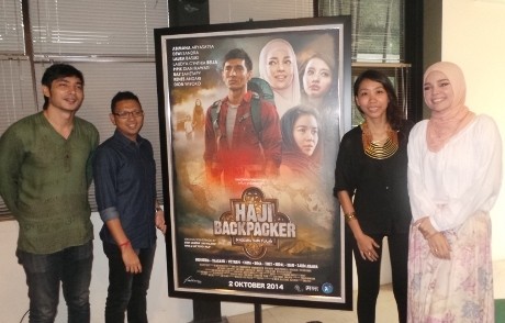 Isi Soundtrack Haji Backpacker, Dewi Sandra Rilis Video Klip Aku Pulang